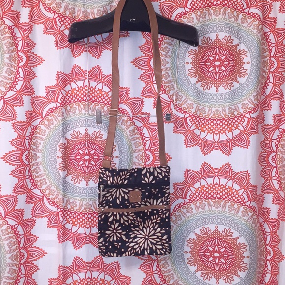 Stone Mountain Accessories Handbags - Stone Mountain Crossbody Bag - Purse